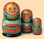 Матрёшка Девушка в русском платье (3 места)