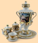 Самовар в наборе фарфоровый Купчиха (2,5л, живопись)