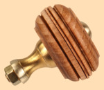 Стойка в сборе Старинная с гайкой (коричневая, латунь, диаметр ручки 35 мм)